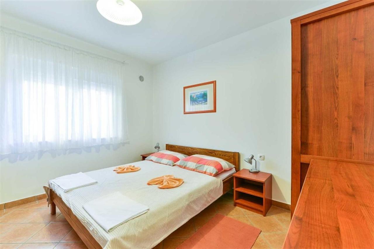 Apartment House Inga Vir Extérieur photo